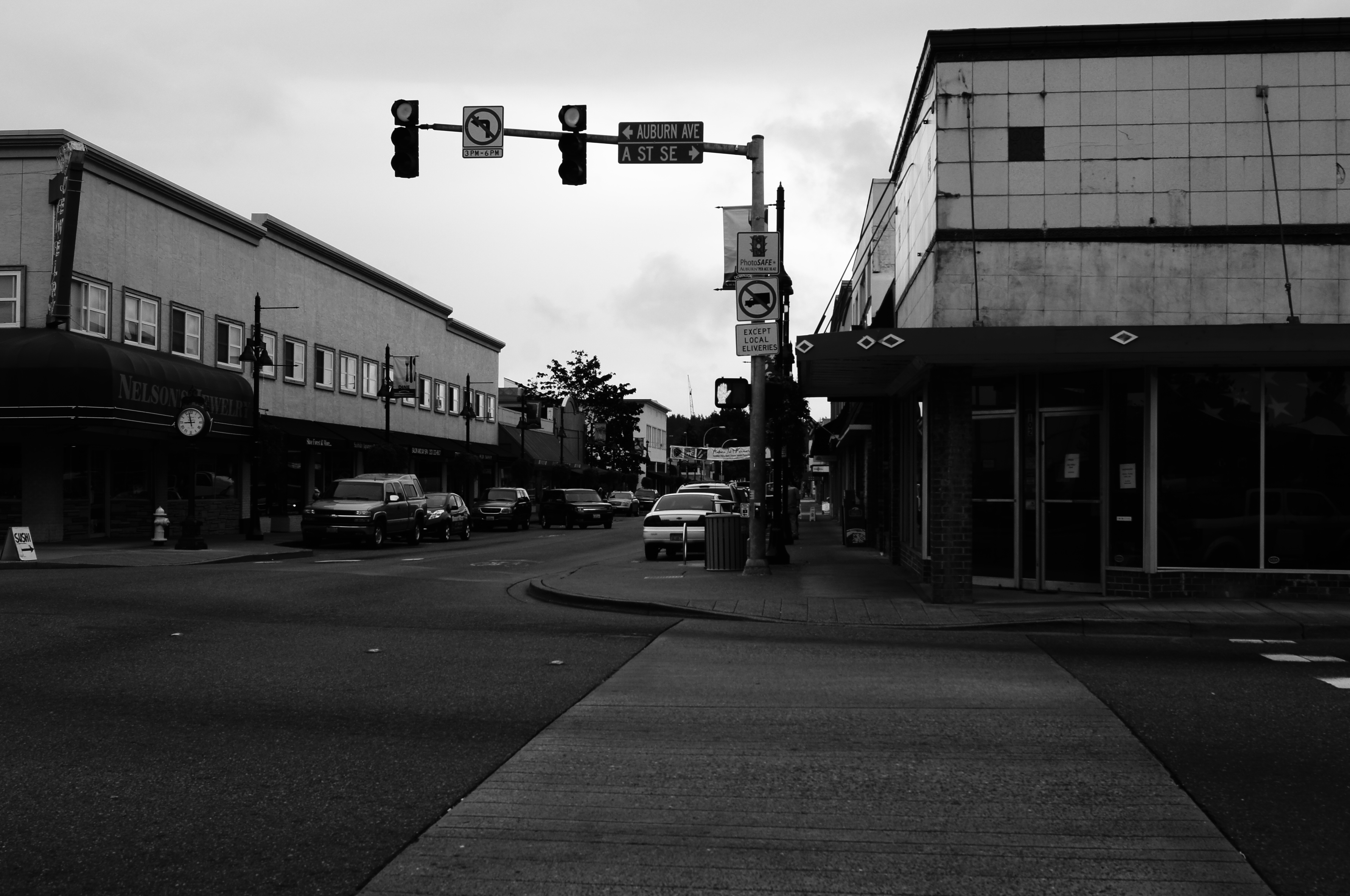 Empty street of Auburn